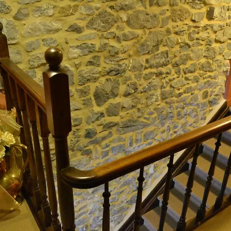 Hotel De Bouvignes *